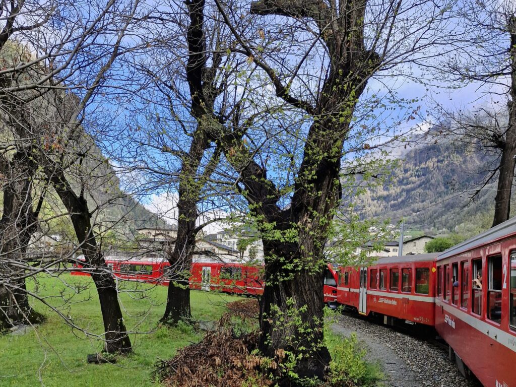 Bernina: de Tirano a St. Moritz no Trem Vermelho