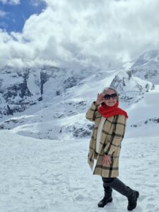 ESTAÇÃO DE ESQUI DIAVOLEZZA – Bernina Trem Vermelho de Tirano para Suíça