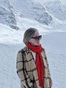 ESTAÇÃO DE ESQUI DIAVOLEZZA – Bernina Trem Vermelho de Tirano para Suíça