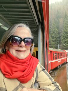  Bernina Trem Vermelho de Tirano para Suíça
