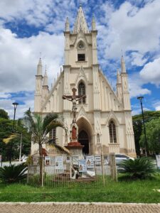 Santuário Diocesano de Santa Teresinha – Taubaté/SP
