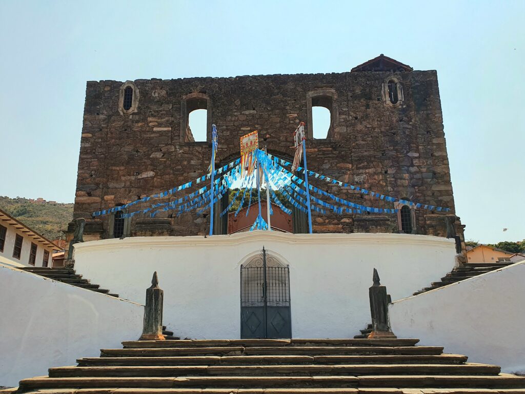 Igreja de Nossa Senhora do Rosário dos Pretos - Sabará/Minas Gerais - Brasil