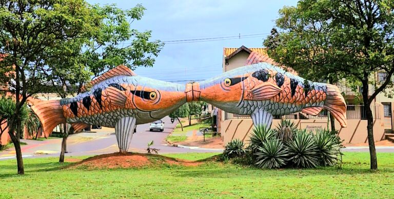 Monumento O BEIJO - Campo Grande/MS