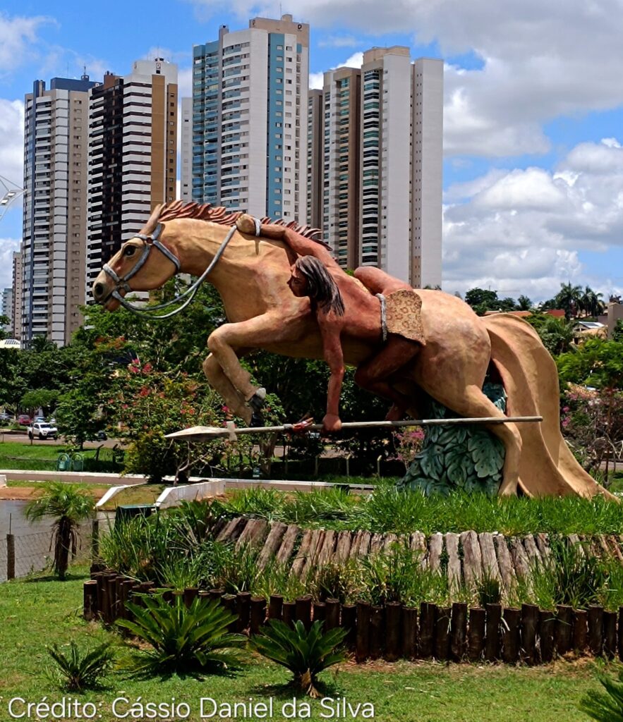 Monumento aos Cavaleiros Guaicurus (2004) - Campo Grande/MS
