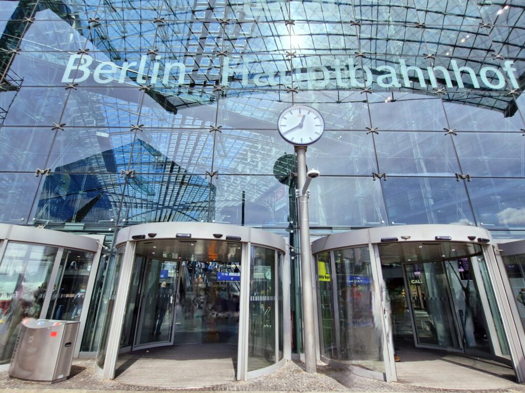 Hauptbahnhof - Estação Central de Trens de Berlim/Alemanha