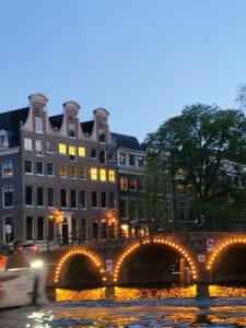 Cruzeiro Noturno pelos Canais - Amsterdam/Holanda