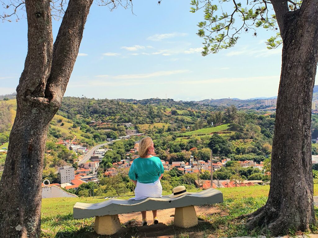 Pedreira: guia completo para conhecer a cidade das flores e artesanato