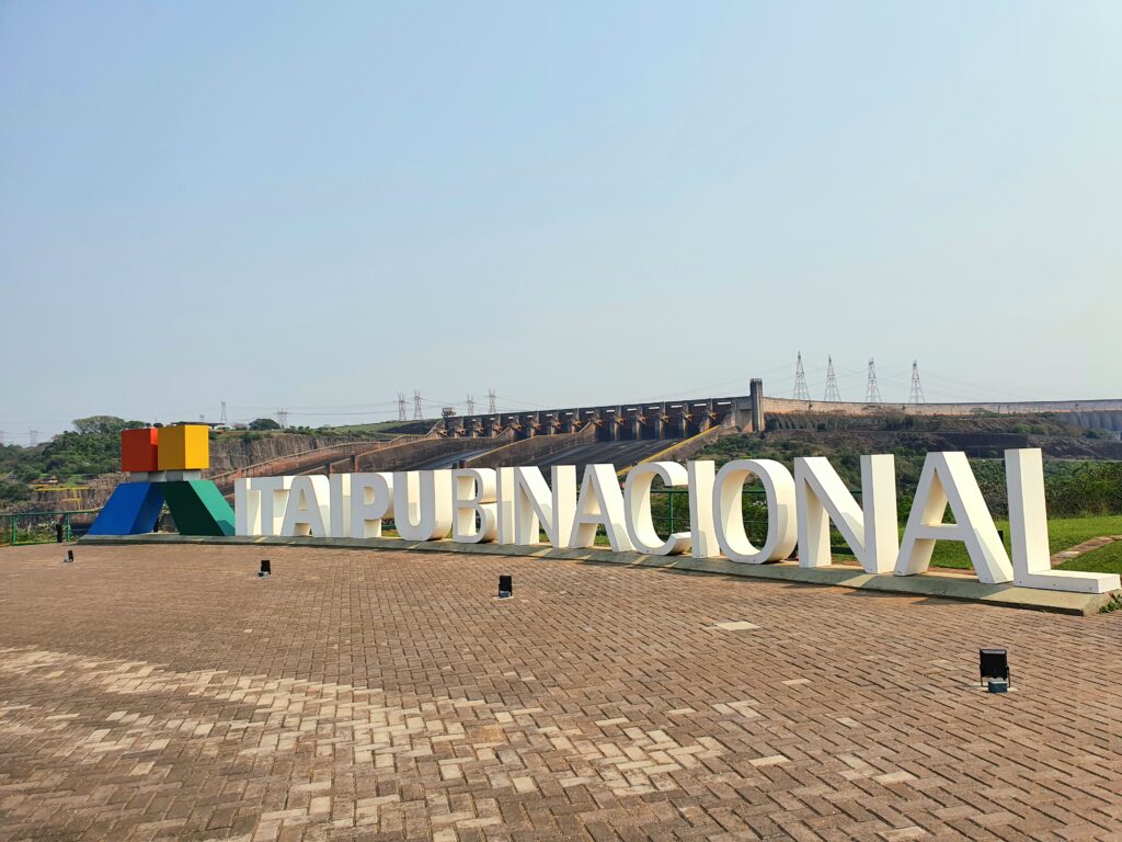Usina Hidrelétrica de Itaipu - Foz do Iguaçu Paraná/PR Brasil