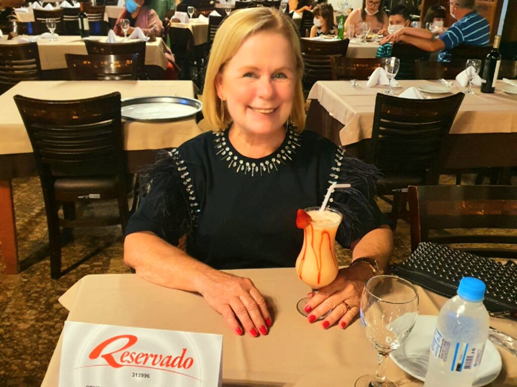 Jantar show folclórico na Rafain Churrascaria - Foz do Iguaçu Paraná/PR Brasil