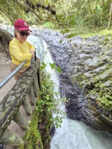 Mirantes da estrada entre Ambato e Baños –Equador/EC