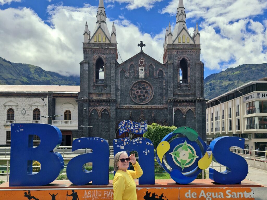 Parque Central Palomino Flores Baños de Agua Santa – Equador/EC