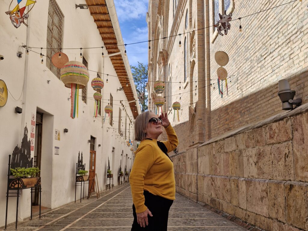 Calle Santa Ana Cuenca – Equador/EC