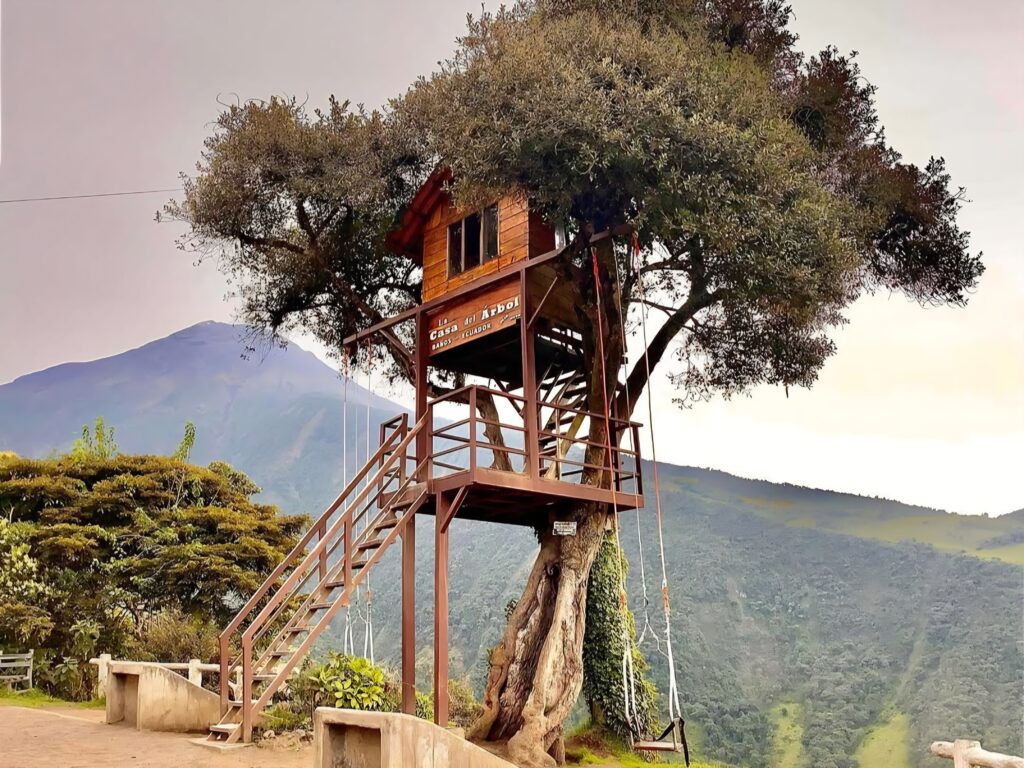 Casa del Árbol Baños de Agua Santa – Equador/EC