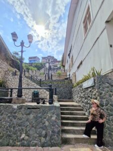 ESCADARIA E O CERRO SANTA ANA Guayaquil – Equador/EC